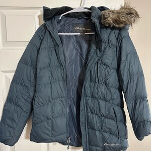 Eddie Bower puffer with fur lines good